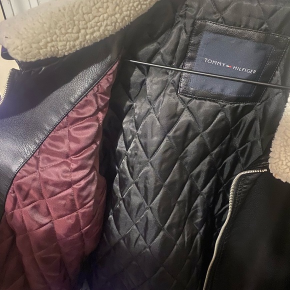 Tommy Hilfiger Men’s Classic Faux Leather Jacket with Removable Sherpa - Picture 3 of 8
